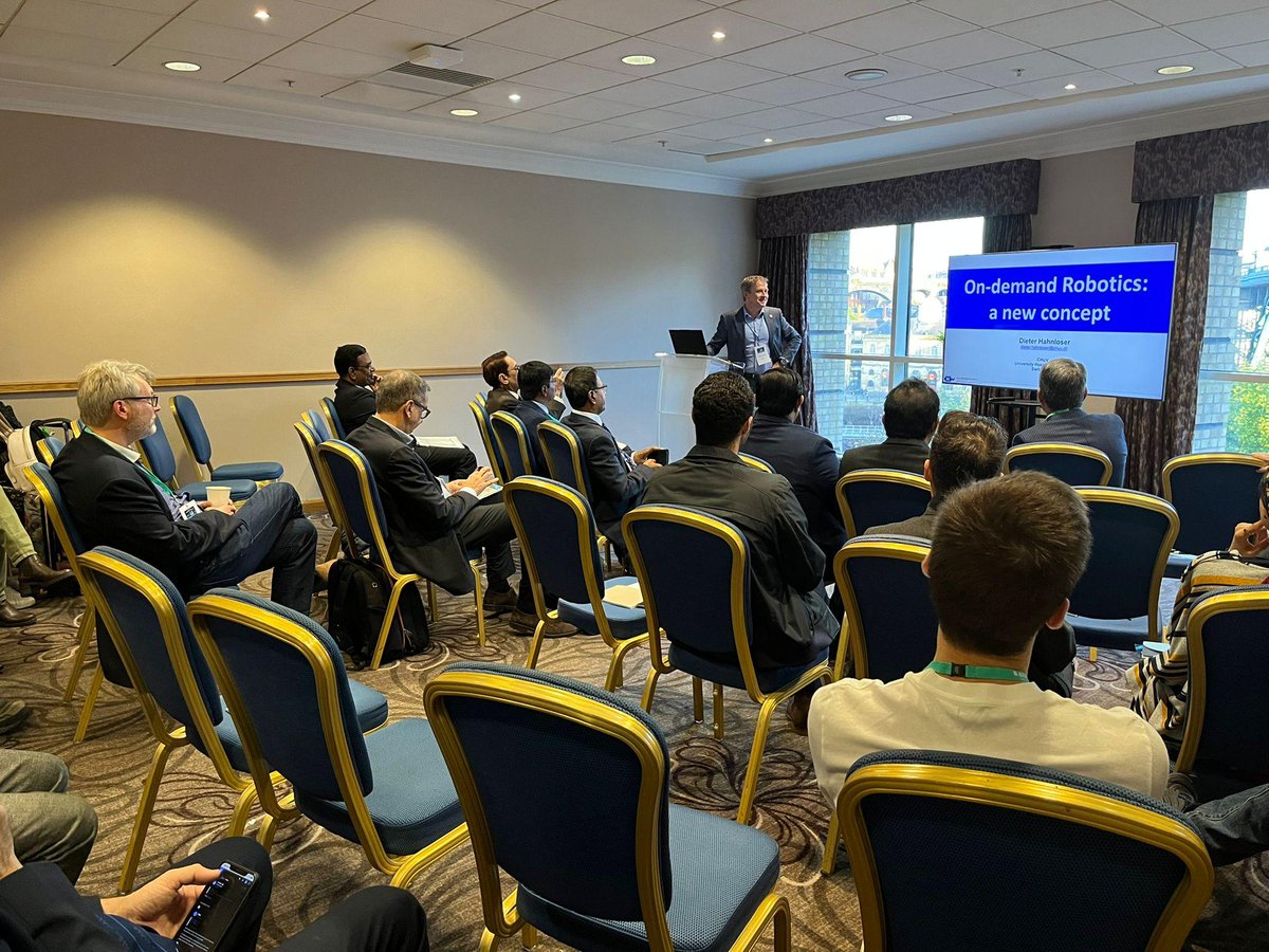 Distalmotion's tweet photo. At #ALS2022 @DHahnloser from @VisceralChuv, discussed how critical it is for surgeons to remain in total control of the OR, while keeping all surgical and technical options "on the table".
Dexter® is designed to keep all options on the table.
#ThisIsDexter #OnDemandRobotics https://t.co/iCCrkyqtNk