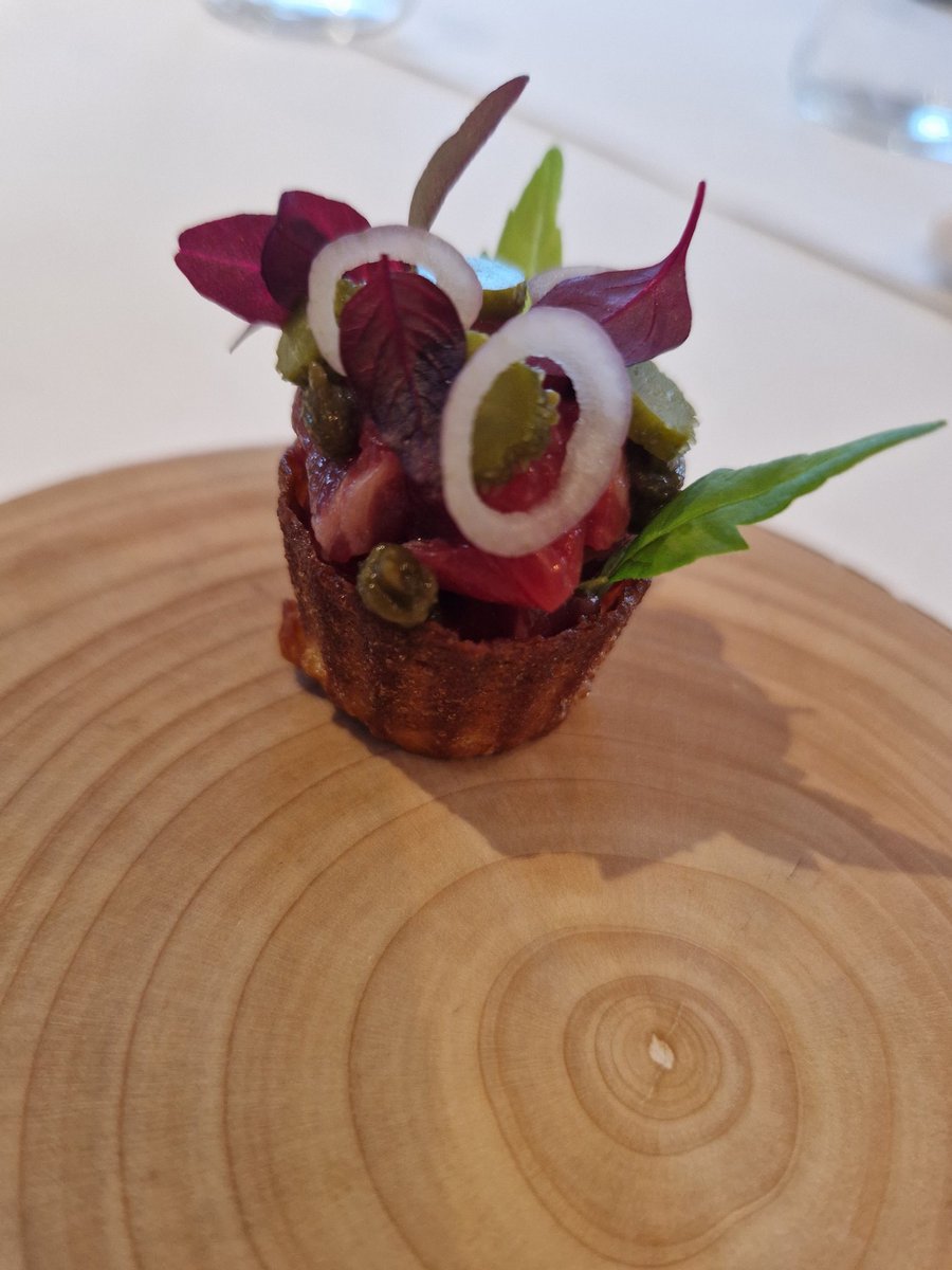 We had the pleasure of welcoming <a href="/cheftombarnes/">Tom Barnes</a> to cook for our guests in Karrek this Saturday past. What an incredible night we had. Thank you Tom!. #autumnchefseries <a href="/guy_owen/">Guy Owen</a>