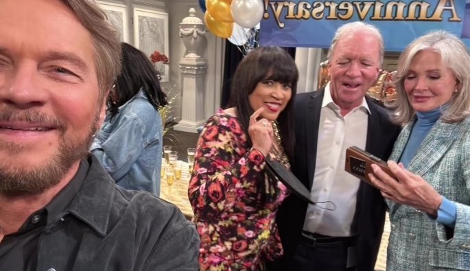 aoii92's tweet photo. From Stephen's IG 😍 #Days #Days57 https://t.co/1aizWEOahq
