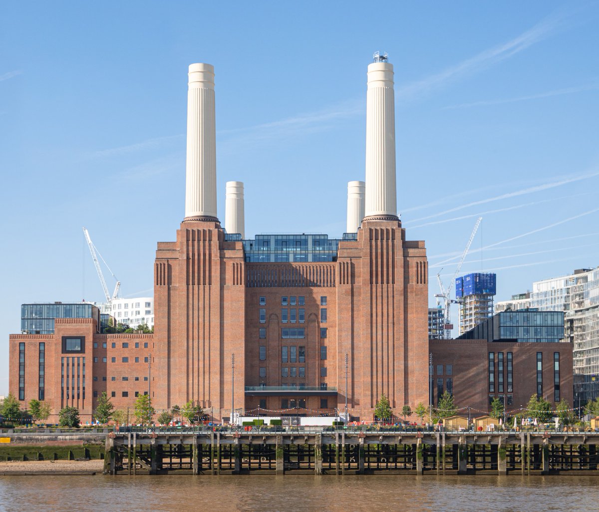Architect Giles Gilbert Scott was born #OnThisDay in 1880.

Among many famous buildings, Scott was involved in the design of <a href="/BatterseaPwrStn/">Battersea Power Station</a>, which recently opened to the public for the first time.

📸 Brendan Bell.