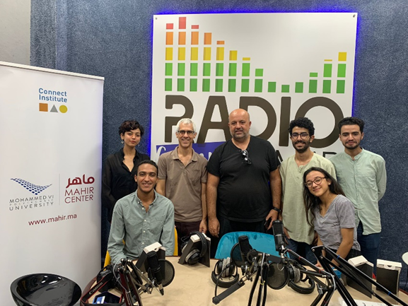 commsapir tweet media