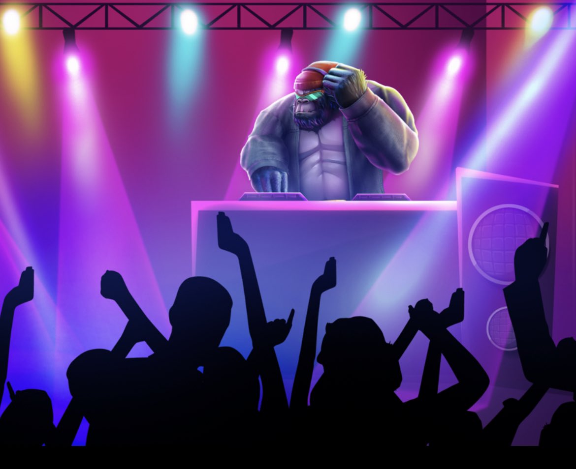 Bull or Bear, we don’t care. 👑 🦍 

The DJ APE keeps the party going all night long. What song do you think is playing now? 🎧 

For WL: 
1) like 2) retweet 3) follow 4) join discord.gg/kingapenft