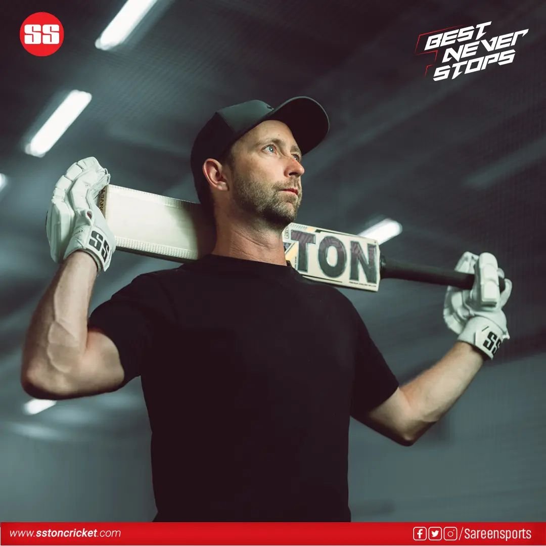 NEW ZEALAND STAR PLAYER Devon Convey is ready to set the field on fire with his SS weapon in the first T20I WORLD CUP SEMI FINAL.

ALL THE BEST CHAMP!
BEST NEVER STOPS 🔥🔥🔥🔥

#dewonconway #ss #sareensports #sareensportsindia #nzvspak #worldcup #t20i #wcsemifinals #semifinal