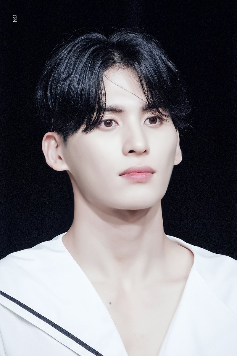 HQ 220809 팬싸

언제쯤이면 당신을 찾지 않게 될까

#sf9 #에스에프나인 #유태양 #YOOTAEYANG