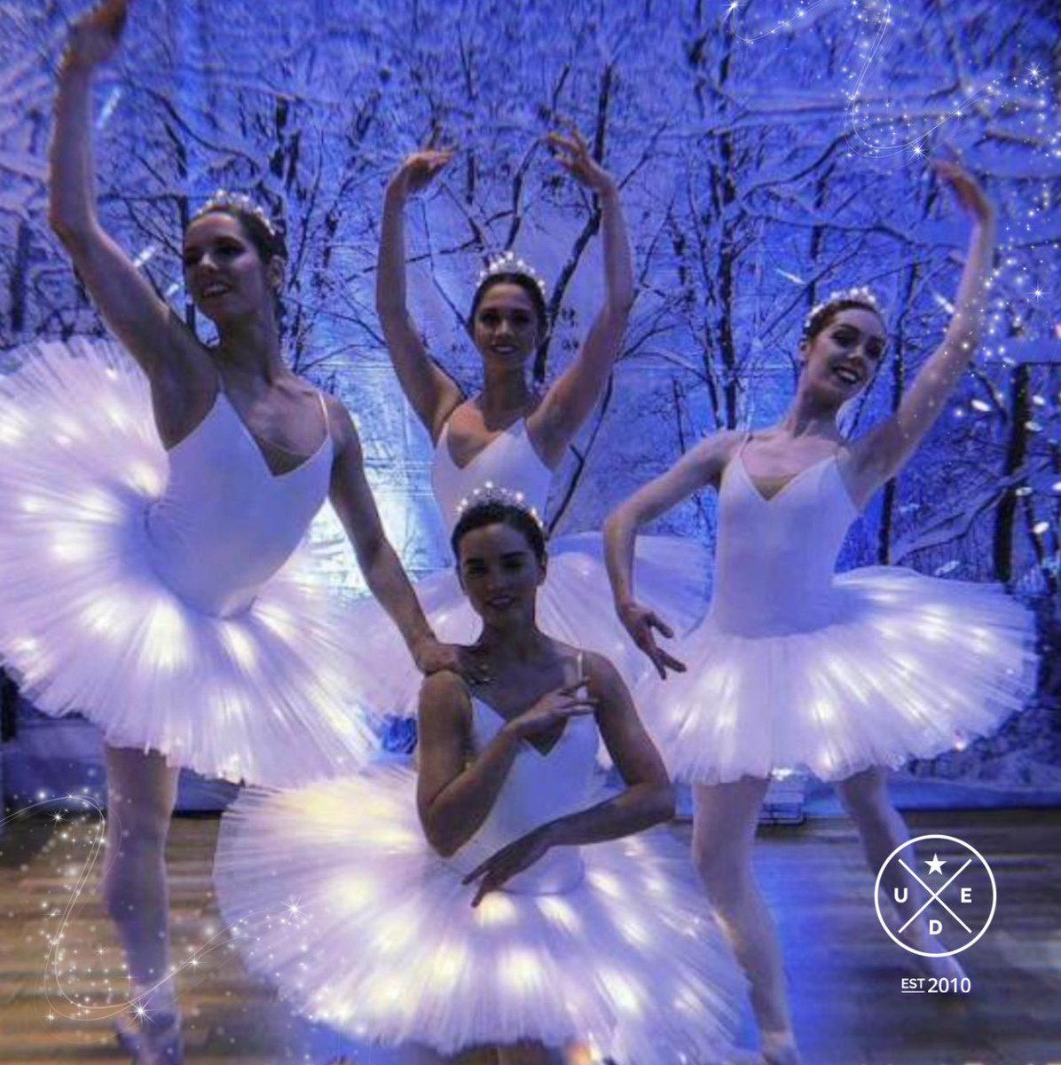 The most elegant of winter wonderland themed acts! Our LED ballerinas bring any event to life with stunning performances en pointé 

#ultimateeventdancers #christmasentertainment #winterwonderland #christmasdancers #ledballerinas #ballet #ballerina #balletdancer