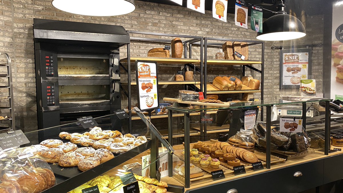 Dank <a href="/MinisterEZK/">Minister EZ</a> voor heel goede stap naar betere #TEK. Door verlaging drempel naar 7% komen vele duizenden ondernemers in nood nu wél in aanmerking. We blijven graag met je in gesprek om ook voor de andere problemen – zoals het maximum bedrag – een oplossing te vinden.