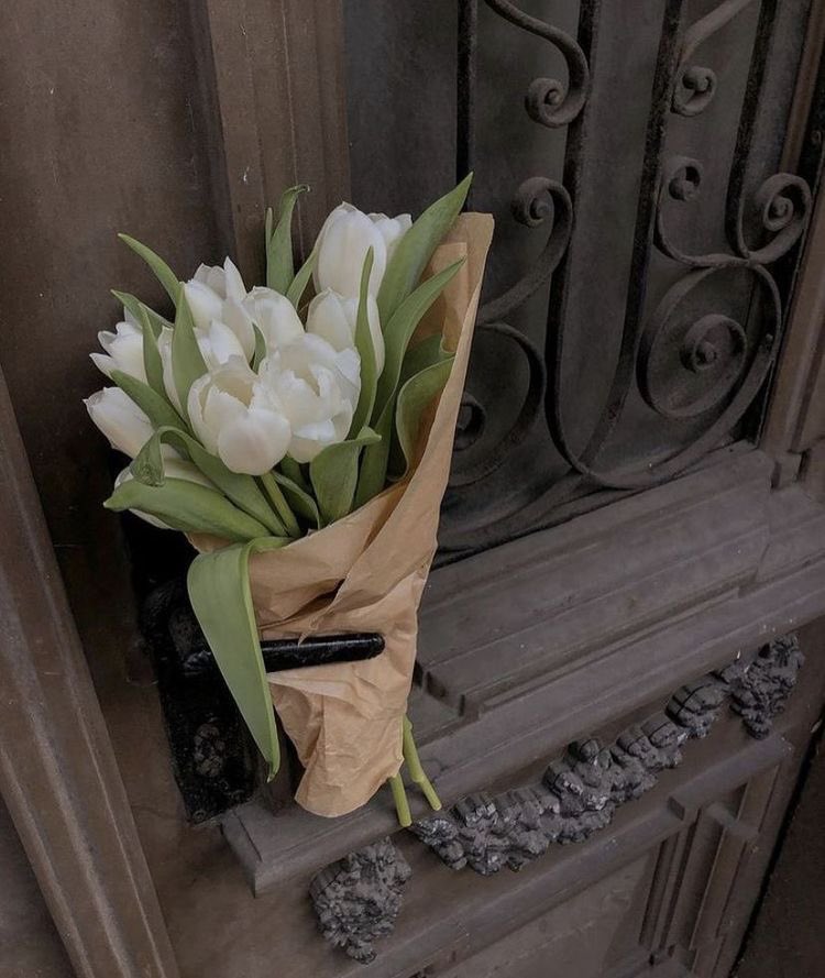 flowers left outside your door &lt;3