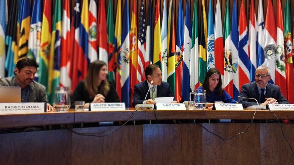 Junto a <a href="/min_interior/">Ministerio del Interior</a> <a href="/mintrabchile/">Trabajo y Previsión Social</a>, <a href="/OITconosur/">OIT ConoSur</a> <a href="/OIMChile/">OIM Chile</a> gremios, orgs. sindicales y sociales, ayer sostuvimos diálogo temático sobre trabajo para la formulación de la pol. migratoria. Trabajamos por un acuerdo transversal para una política migratoria racional. <a href="/MigracionesCl/">Migraciones Chile</a>