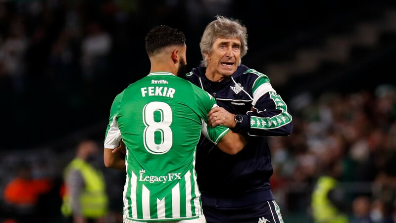 elchiringuitotv's tweet photo. 🎙️𝙋𝙀𝙇𝙇𝙀𝙂𝙍𝙄𝙉𝙄 𝘿𝙀𝙁𝙄𝙀𝙉𝘿𝙀 𝘼 𝙁𝙀𝙆𝙄𝙍

👉"Me quedo antes con un jugador como Fekir, que siempre quiere jugar el balón,... 

...que con un jugador que se tire al piso permanentemente".😬

https://t.co/uy59B6u3qp https://t.co/sqEmxu03BK