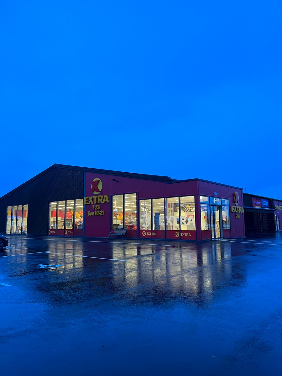 RvmSystems's tweet photo. Coop EXTRA Alvdal (tidligere Prix), har fått nytt og fresht pantemottak. Rent og lekkert. Vi gratulerer ansatte og kunder og ønsker velkommen til en flott butikk!🥳😀
______________
Coop EXTRA Alvdal in Norway has installed a new reverse vending machine. https://t.co/ATdPx66NBA