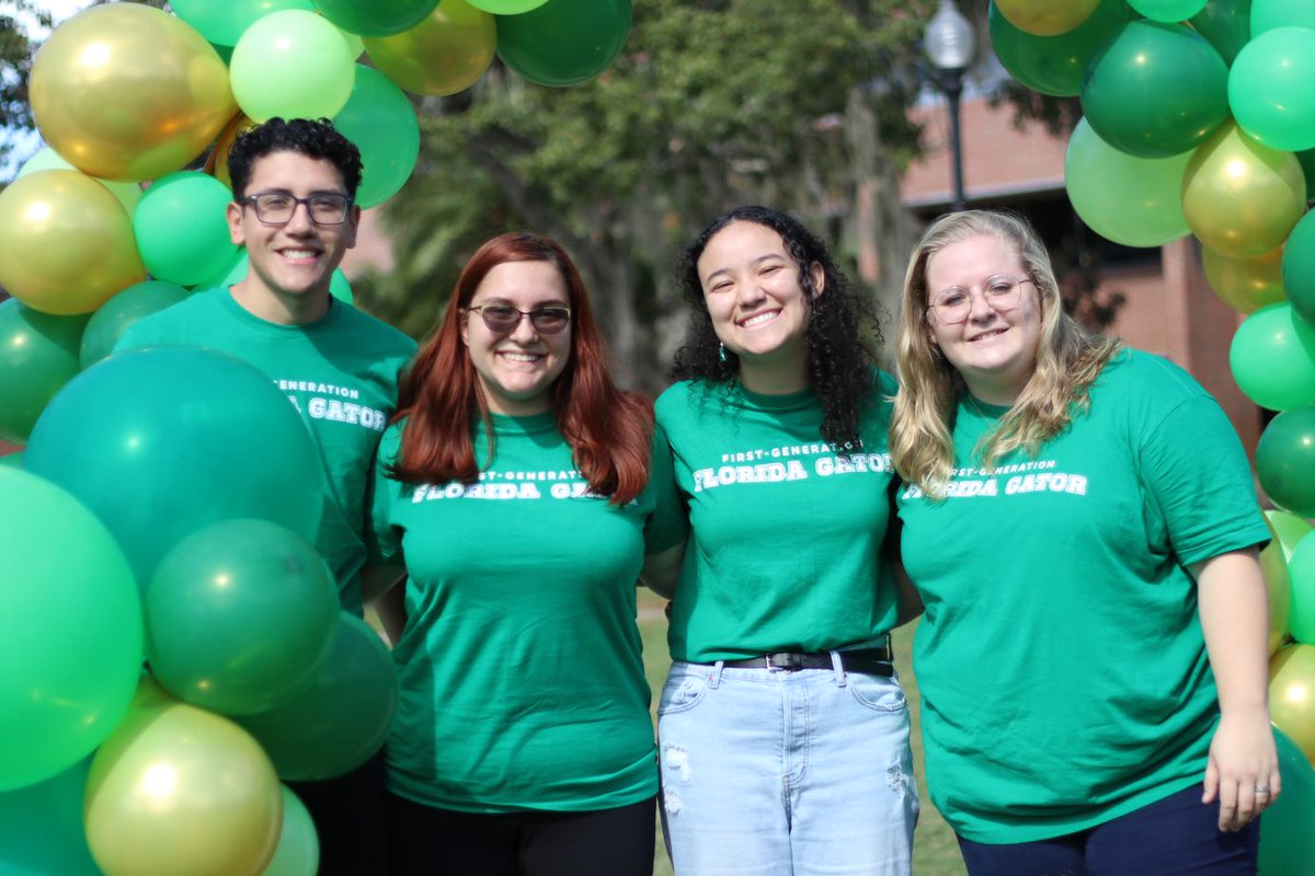 ufalumni's tweet image. Yesterday #GatorNation celebrated Nt’l First-Generation College Student Day. Students who are 1st in their families to attend college &amp;amp; their supporters gathered to celebrate. Support #firstgenUF students! Consider a gift to the @MFOSatUF program  ufgive.to/MFOS2022.