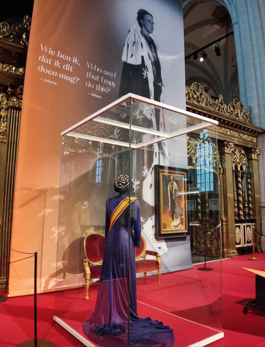 Wanneer je dan toch op de Dam bij de Nieuwe Kerk bent... 
De eeuw van Juliana
<a href="/NieuweKerk/">De Nieuw Kerk</a> <a href="/koninklijkhuis/">Koninklijk Huis</a>