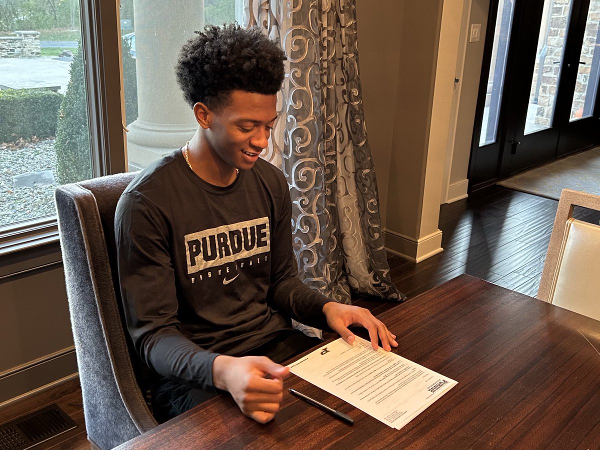 Myles J. Colvin tweet media