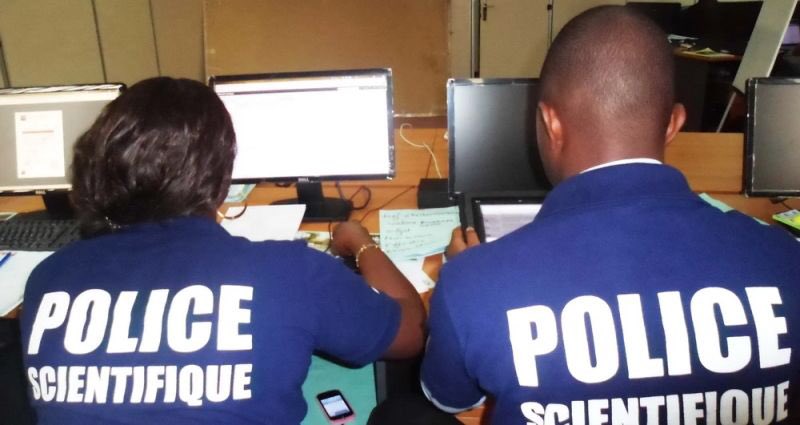emmanuelkassi's tweet photo. #CIV: Le préjudice financier de la cybercriminalité est passé de 3 milliards FCFA en 2012 à plus de 6 milliards FCFA en 2020(DITT). La vigilance est + que de mise car la digitalisation rime avec montée en compétence des délinquants 2.0. Je vous exhorte donc au #prudenciaDigital😁 https://t.co/qiB5CZ5ljV