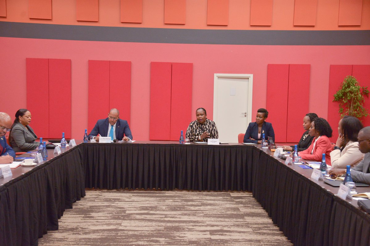 RDBrwanda's tweet photo. Happening now: The Rwanda x Barbados Investment Forum is taking place at the Kigali Convention Centre with heads of government agencies and private sector companies from both countries meeting to share and explore areas of partnership. 

#InvestInRwanda | @BarbadosInvest https://t.co/jeNHmEirnz