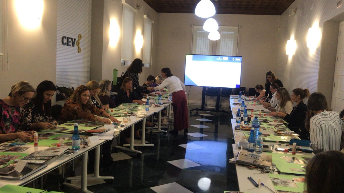 Betaformacion's tweet photo. ⭐️ Seguimos impulsando el papel de la mujer en nuestras empresas gracias a la @CEV_CV y el programa "Impulsando Mujeres Directivas", formación que desde Beta tenemos el placer de impartir.

#mujeresemprendedoras #mujereslideres #mujerespower #directivas #LaEmocióndeAprender https://t.co/oh5Spc1Rmu