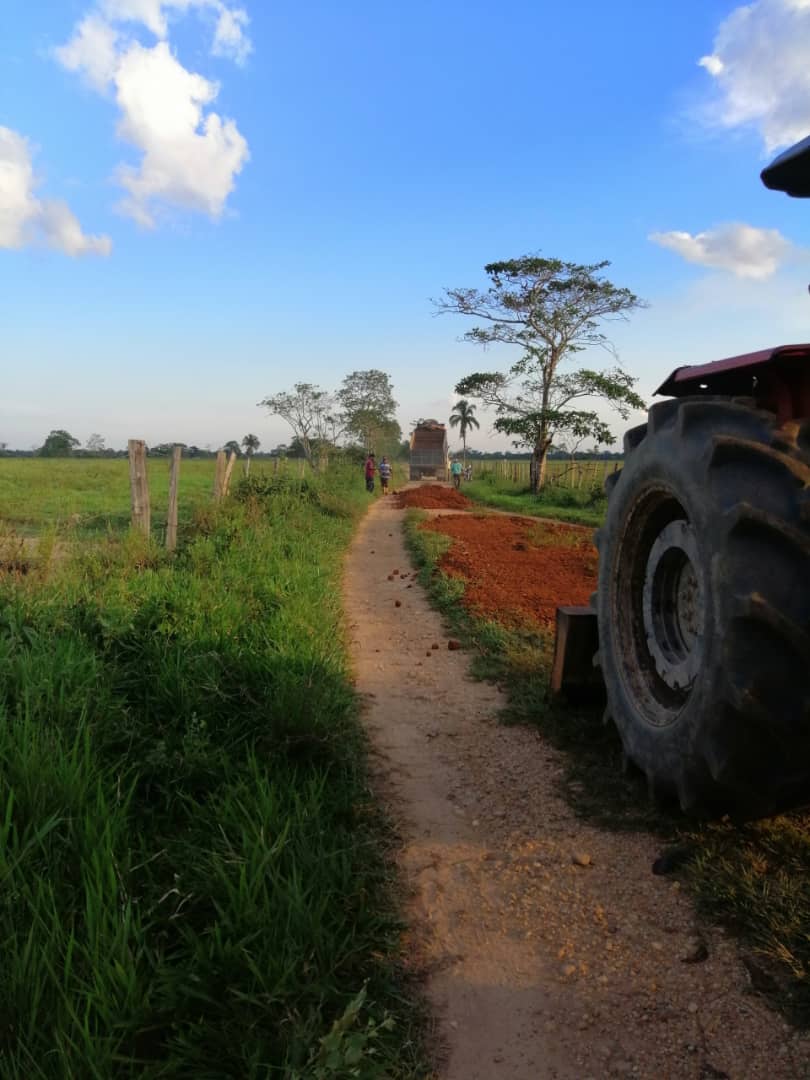 Consejo Comunal San Antonio de Caparo del Municipio Libertador del estado Táchira, INICIA LA EJECUCIÓN FISICA  del Proyecto Bacheo con Engranzonado en Vialidad Agrícola 12 Kms desde la Unet hasta las Tapas y mejoramiento de Alcantarilla #uretachira #consejofederaldegobierno #cfg