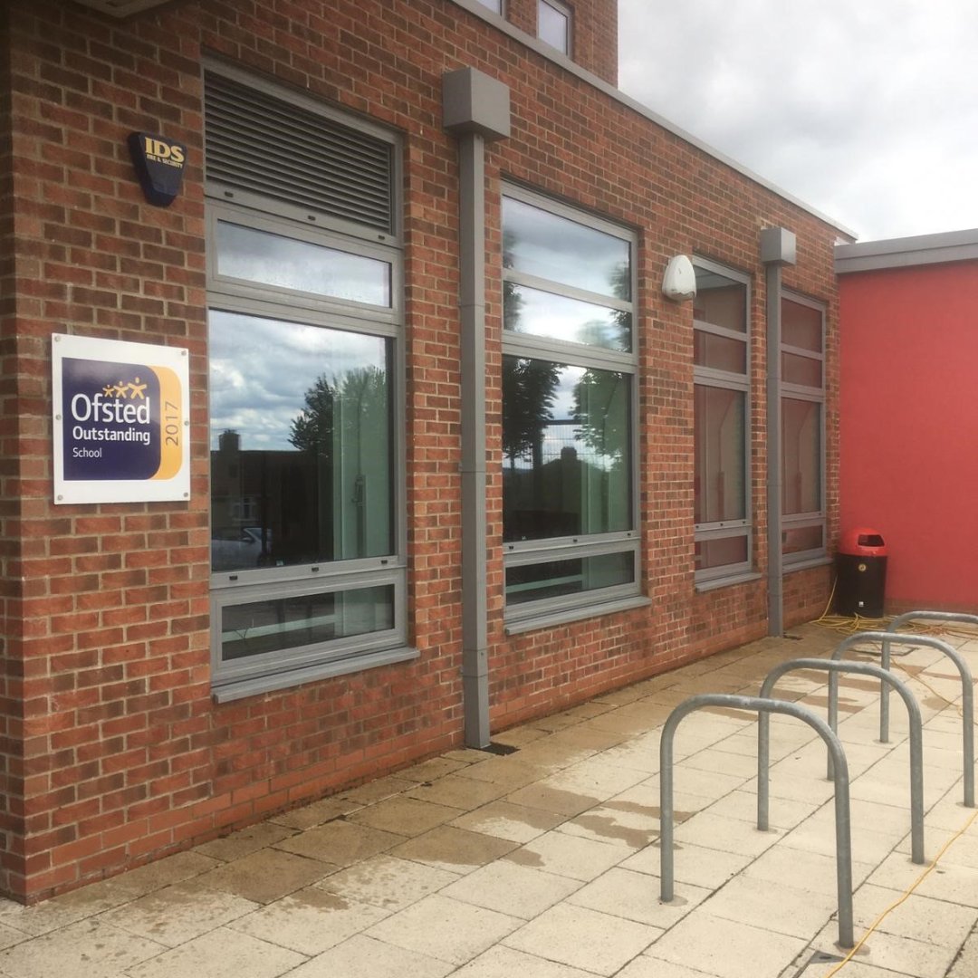 CleanItUK_Group's tweet photo. Recent window cleaning job finished for a client in Whickham yesterday and it looks great🧼

Are your windows due a clean? Then contact us for a free quotation today!

#windowcleaning #cleanitukgroup #clean #reachandwash https://t.co/UQ0kv2nC8U