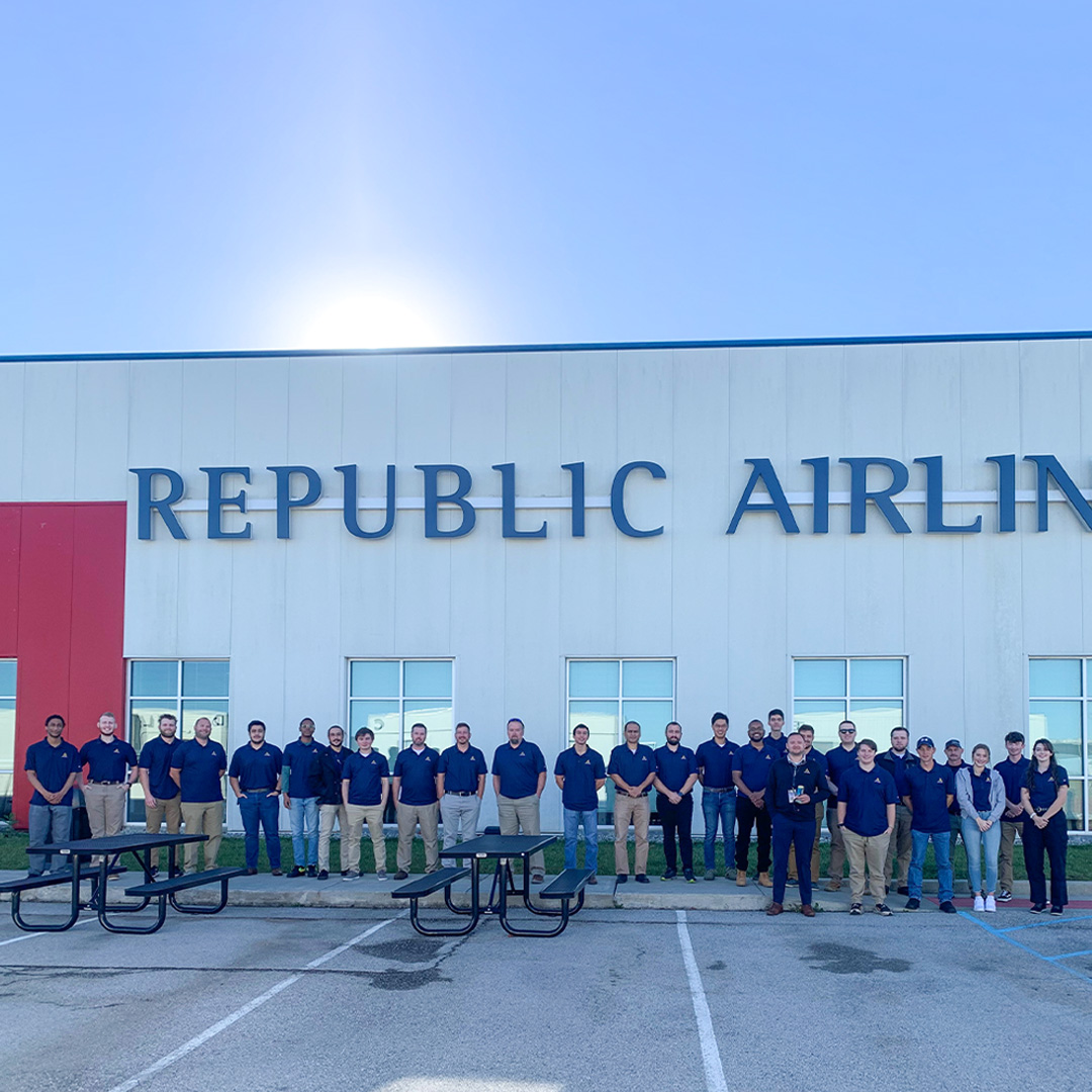 While the holidays 🦃 are right around the corner and 2022 is coming to an end, these future aviators are just getting started! We are thankful our November class of LIFT students and look forward to what they will accomplish on the ground and in the skies!