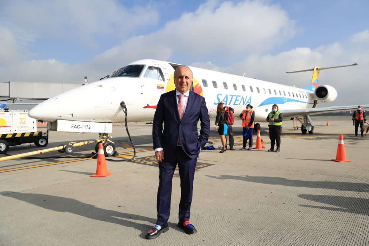 Guillermo Francisco Reyes (@gfreyes19) on Twitter photo ¡Que orgullo ser el hijo de quien vuelve a unir dos patrias hermanas! Arduo trabajo, mucha entrega para el cargo. ¡Admirable gestión! Primer vuelo de Satena a Caracas @MinistroReyes <a href="/GuillermoReyGo/">Guillermo Reyes</a> ¡Que orgullo ser el hijo de quien vuelve a unir dos patrias hermanas! Arduo trabajo, mucha entrega para el cargo. ¡Admirable gestión! Primer vuelo de Satena a Caracas @MinistroReyes <a href="/GuillermoReyGo/">Guillermo Reyes</a>