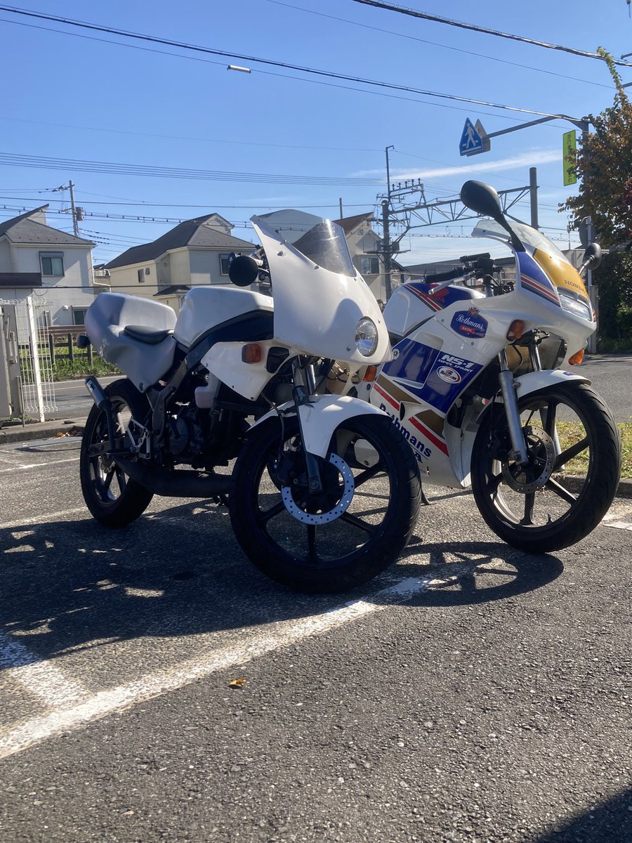 fakekiuchi2140's tweet photo. 東京でエヌワン乗ってます。
ツーリング、ミーティングのお誘い待ってます。
#n1 
#原付
#ロスマンズカラー
#エヌワン
＃NS1
＃単車
＃バイク https://t.co/BtBGzyQnwT