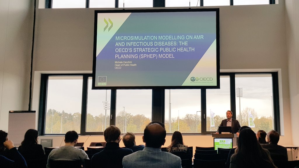 Starting #EPHC2022 in Berlin 🇩🇪 with the preconference on microsimulation models as a health policy decision support tool 📈 @PopHealthLabCH @EPHconference @OECD