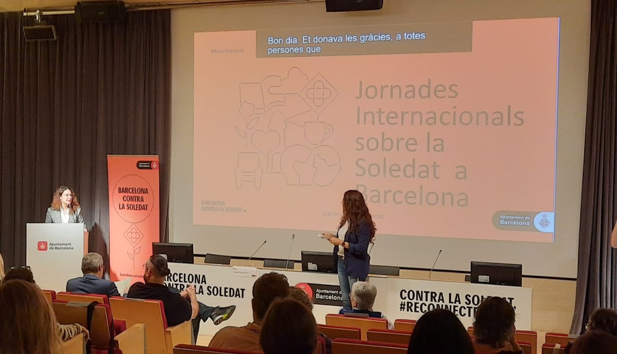 SocioEconAMB's tweet photo. 📌Assistim a les Jornades Internacionals sobre la Soledat a Barcelona

➡️Una mirada transversal, intergeneracional i amb una responsabilitat compartida

#MetropolisSocial
#TaulaSocialMetropolitana
#reconnectem https://t.co/qGdRP4FoeJ
