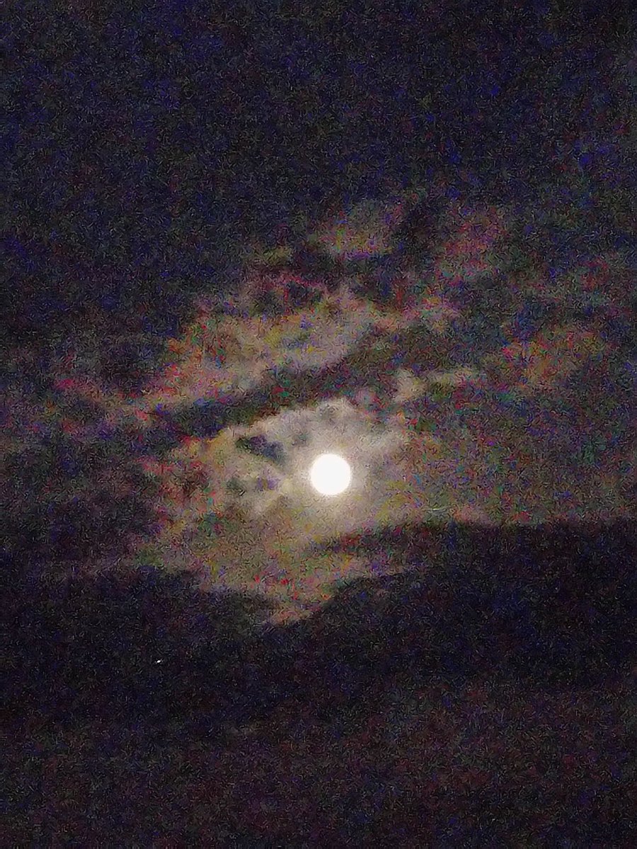 Anika747's tweet photo. 地震あったのか https://t.co/8fR9KZYT9r
