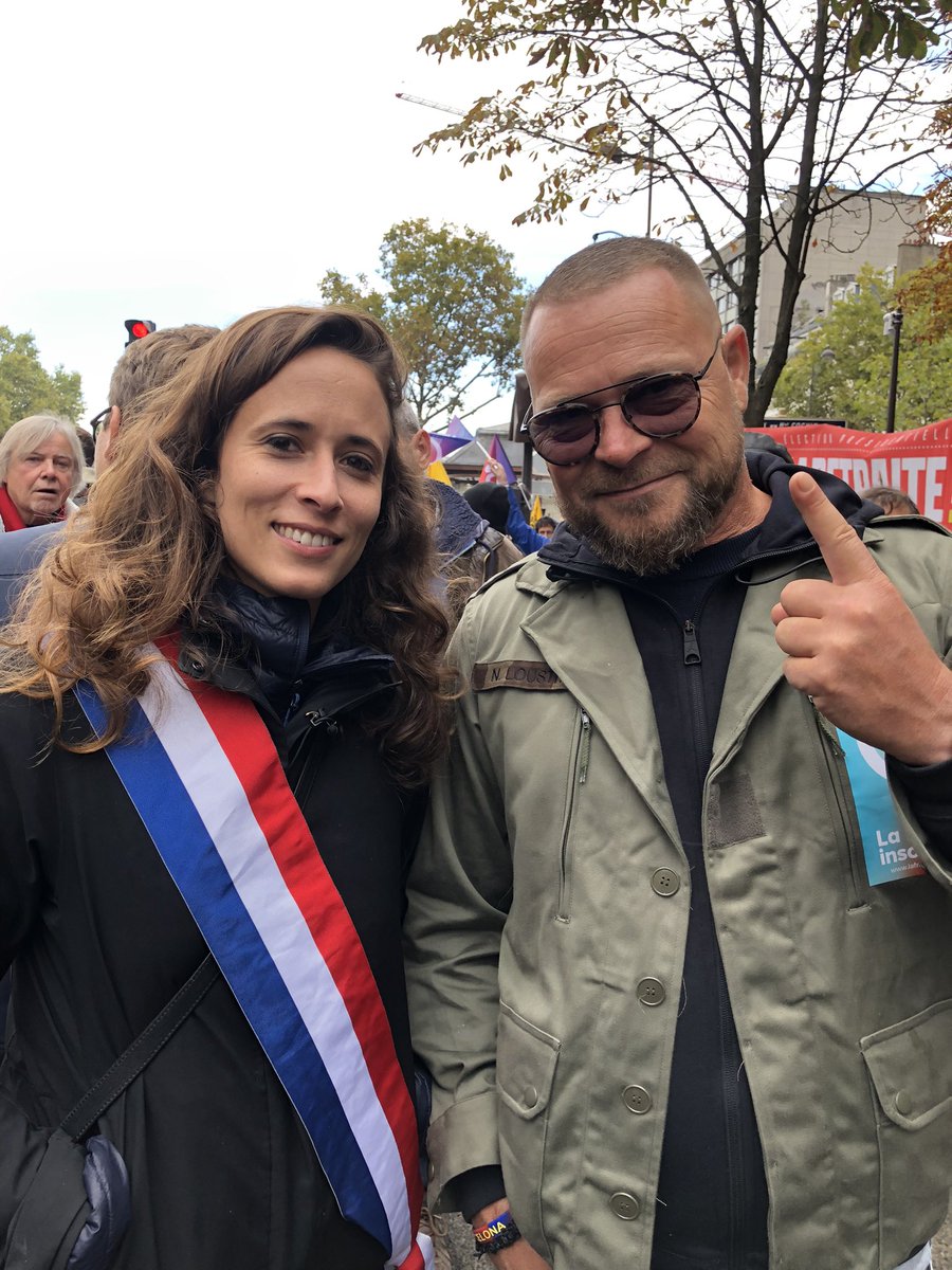 gexy750's tweet photo. @Clemence_Guette #AlloCastex Ce problĂšme de recrutement est une stratĂ©gie de la direction pour augmenter le temps de travail! Nous on veut 300 ⏠dâaugmentation des embauches au statut ratp et lâarrĂȘt de la privatisation ! https://t.co/0X0htfg1Iv