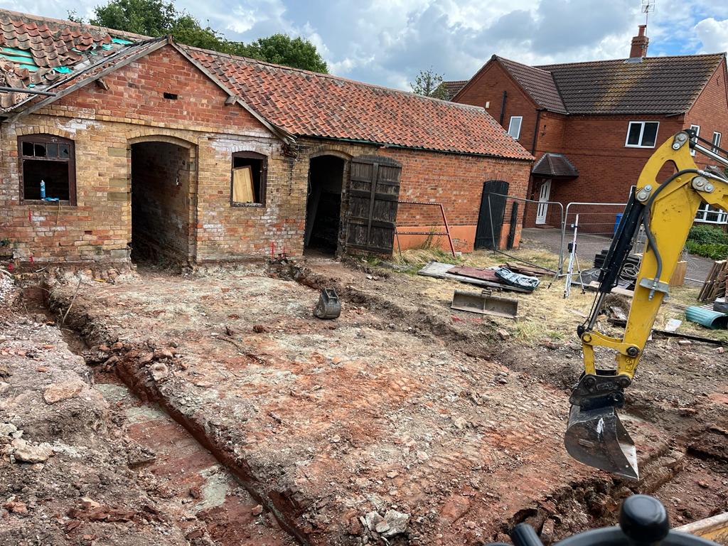 EstatesLmh's tweet photo. Progress on some new Footings we are completing for a new extension 🏠 

Keep your eyes peeled on our page because we have more to come ️⌛️ 

#builders 
#sheffieldissuper 
#Rotherham 
#Groundworkers https://t.co/FBUI07ymB3