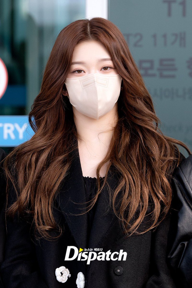 ArabTsukii's tweet photo. 221107 - [📷]
صور الصحافة لتسوكي في مطار ICN متجهة الى سنغافورة لحضور حدث Fanfest وحدث التوقيع للمعجبين 🤍
 #빌리 #츠키 #TSUKI https://t.co/T2a8J5OJg8