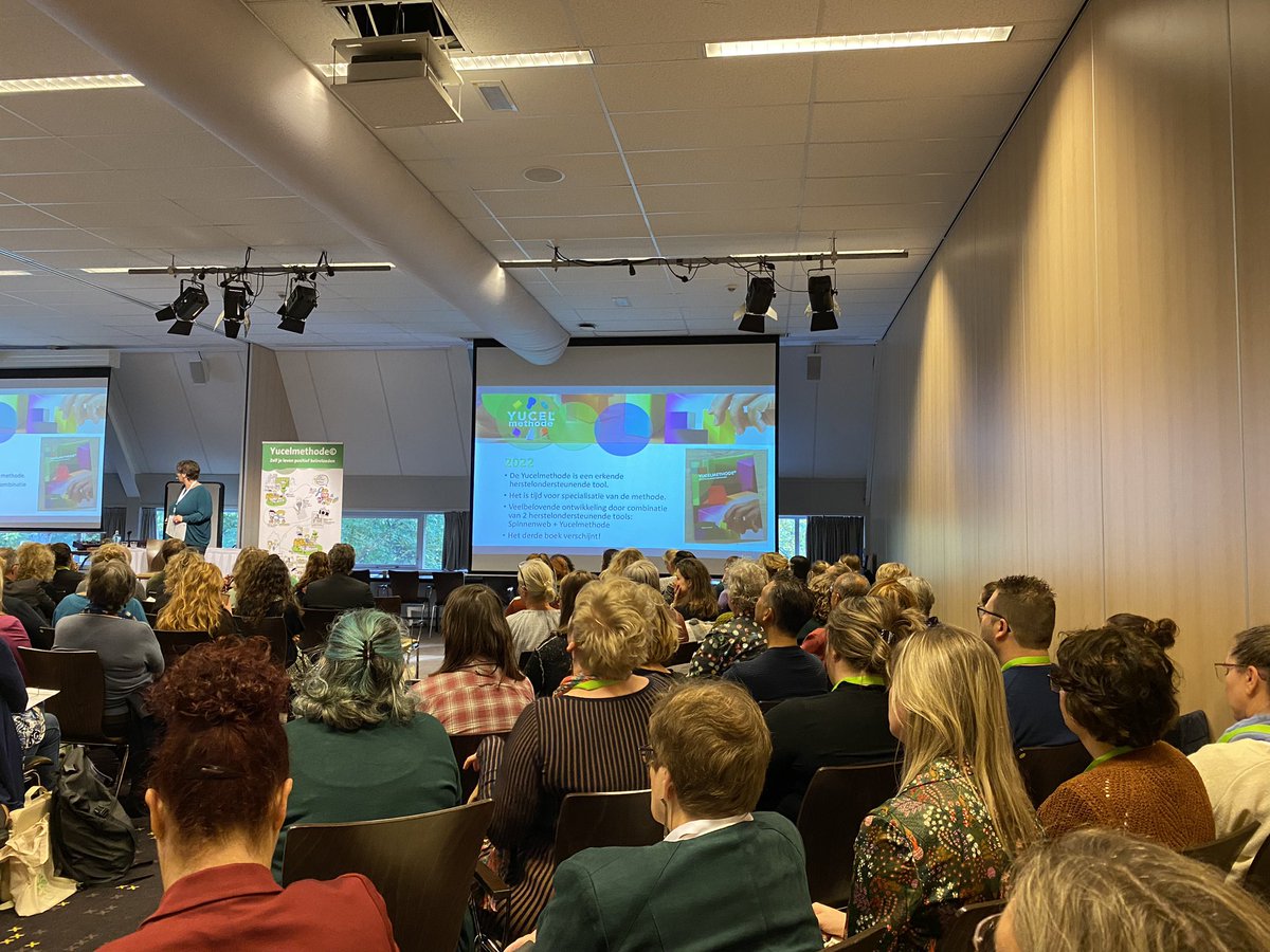 Aanwezig op het #Yucelmethode- M congres. 10 jaar systeem herstel d.m.v. blokken. Gedachtes vertalen naar blokken en denken in krachten en lasten.