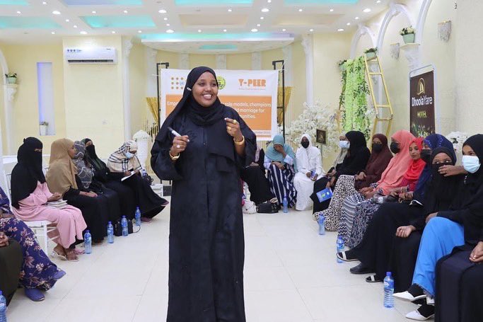 amiirasareedo's tweet image. Y-PEER, in collaboration with UNFPA, continued creating role models for girls in the Sheikh Omar IDP camp who promote girls’ education, well-being, career development, and the prevention of early marriage among the residents in the IDP camp. #GirlsDevelopment #Somaliland