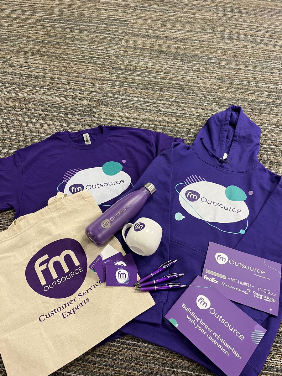 FMOutsource's tweet image. On Wednesdays we wear purple!😜

Our team are looking fabulous in their new merchandise... event season must be near!👀

#FMFam #CustomerServiceExperts #CustomerExperienc