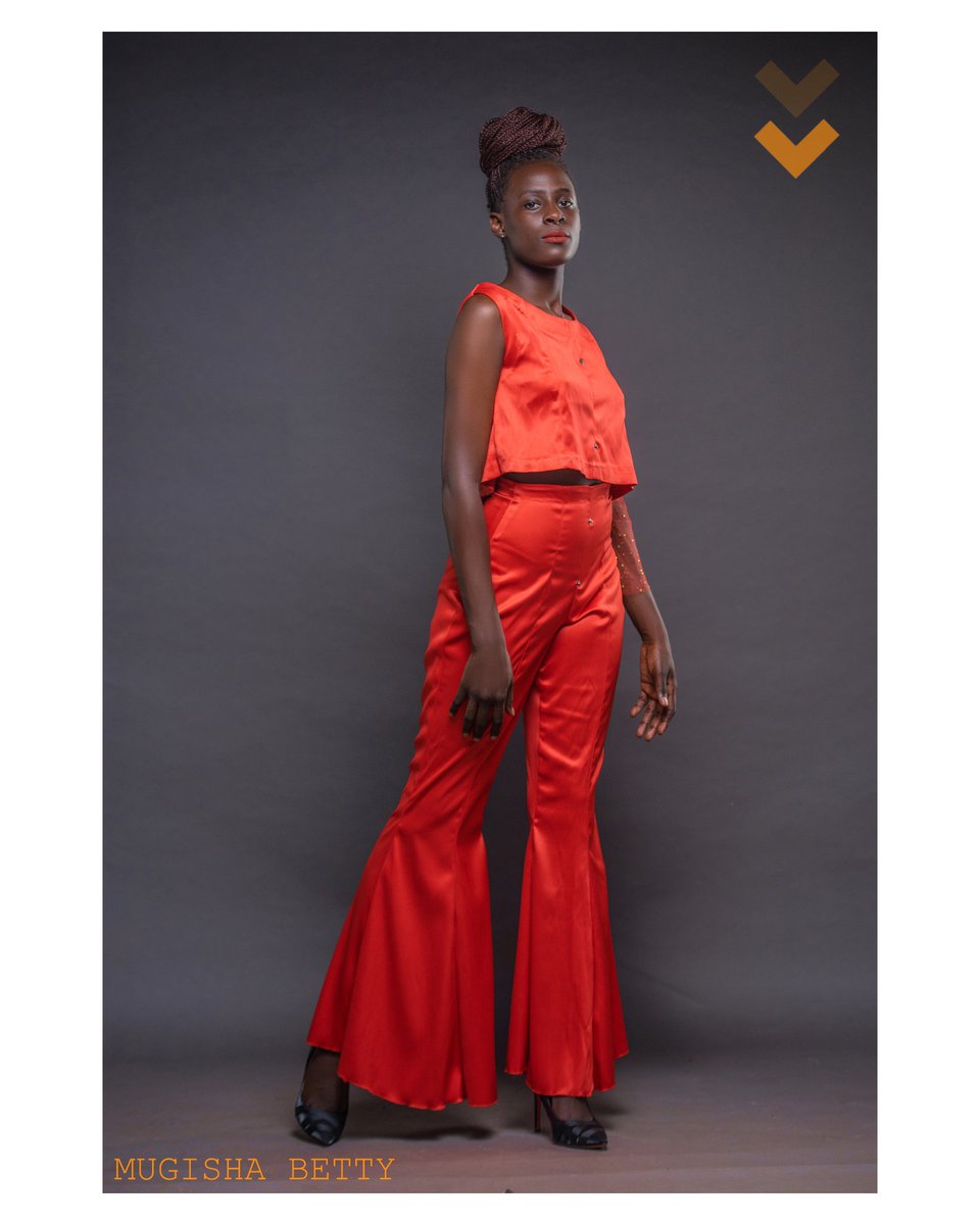 Recordsfashion2's tweet photo. "THE TRANSFORMATION"

Mugisha Betty Transforms a covid 19 Specimen into a cocktail party look.

Pre_Grad School Project 

Designer @becky_maron 
Photography @mugumegrace 
Model @Reachal Lorna 
.
.
.
#transfromation #RFS #creatingfuturedesigners https://t.co/jM0avPiqLX