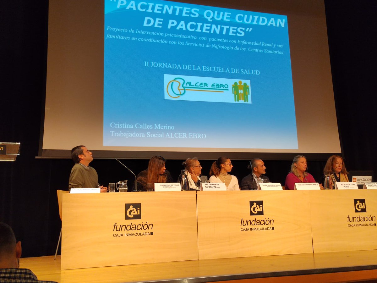 ALCER_Ebro's tweet photo. ALCER EBRO ha  participado en la mesa de las II Jornadas de la Escuela de Salud del Gobierno de Aragón “Trabajando en Red por la Educación del Paciente” . Presentado nuestro  Proyecto de Intervención psicoeducativa  con  pacientes con Enfermedad Renal y sus familiares. https://t.co/PICfBPiWHv