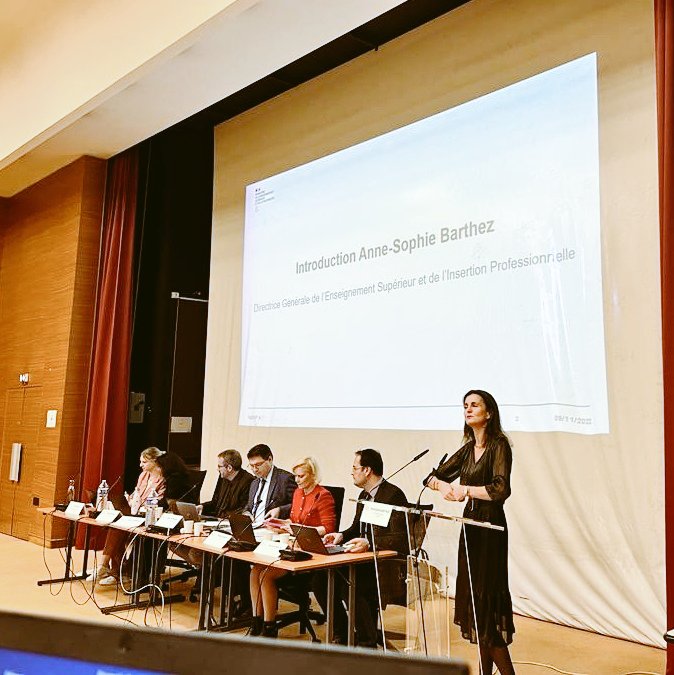 IAE FRANCE (@iaefrance) on Twitter photo Ce matin, Laurence Macaluso, directrice générale <a href="/IAEFRANCE/">IAE FRANCE</a> est en direct du Ministère de l'Enseignement Supérieur et de la Recherche pour échanger sur la plateforme "Trouver mon master". Ce matin, Laurence Macaluso, directrice générale <a href="/IAEFRANCE/">IAE FRANCE</a> est en direct du Ministère de l'Enseignement Supérieur et de la Recherche pour échanger sur la plateforme "Trouver mon master".
