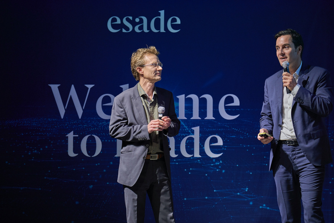 Esade's tweet photo. A very warm #WelcometoEsade to our new Executive MBA students, including our very first Hybrid format cohort! Meaningful change always begins with a meaningful purpose, and that journey has just begun!💪 Welcome to the #EsadeFamily, we are thrilled to have you💙 https://t.co/5h9VtCypDv