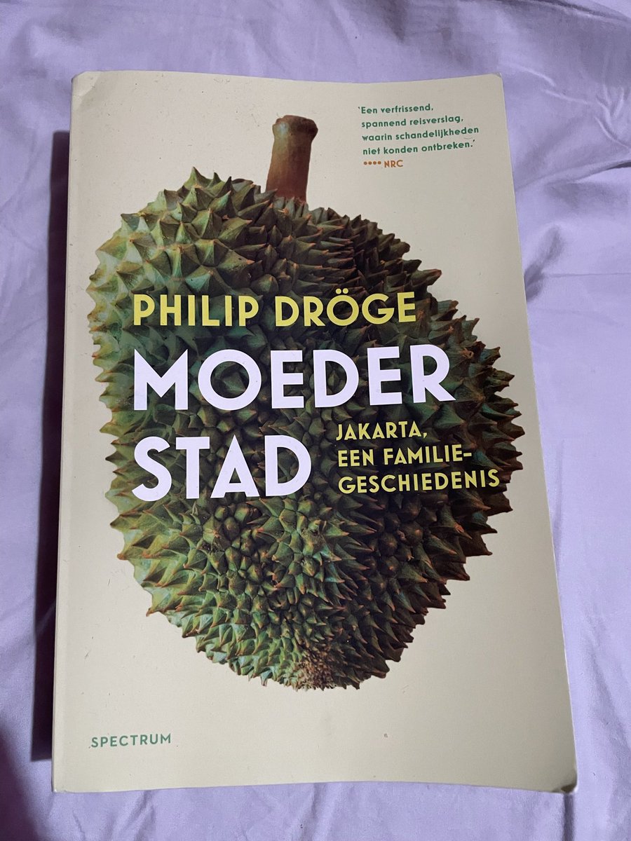 Thijs Bosch 📚 (@boschthijs) on Twitter photo #Boekentweet boek 19 is uit! Het prachtige moederstad van <a href="/PhilipDroge/">Philip Dröge</a>. Super hoe familie geschiedenis wordt gecombineerd met de historie en ontwikkeling van Jakarta. Heel goed geschreven en genot om te lezen! #Boekentweet boek 19 is uit! Het prachtige moederstad van <a href="/PhilipDroge/">Philip Dröge</a>. Super hoe familie geschiedenis wordt gecombineerd met de historie en ontwikkeling van Jakarta. Heel goed geschreven en genot om te lezen!