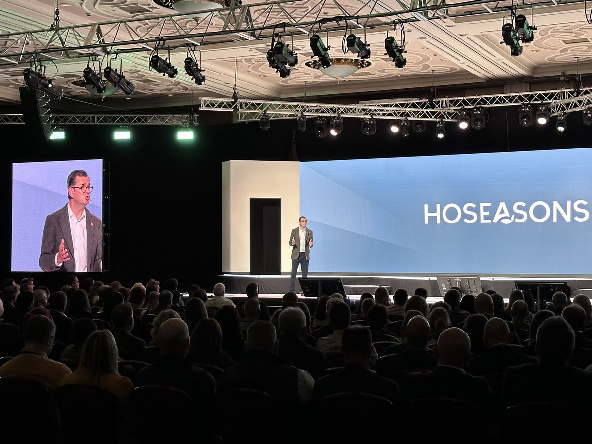CambCreative's tweet photo. Great listening to the insights from Paul Evans. Brilliant start to the industries best annual event.
#hosconf22 #conference #awaze #hoseasons https://t.co/SiAFF6nALk