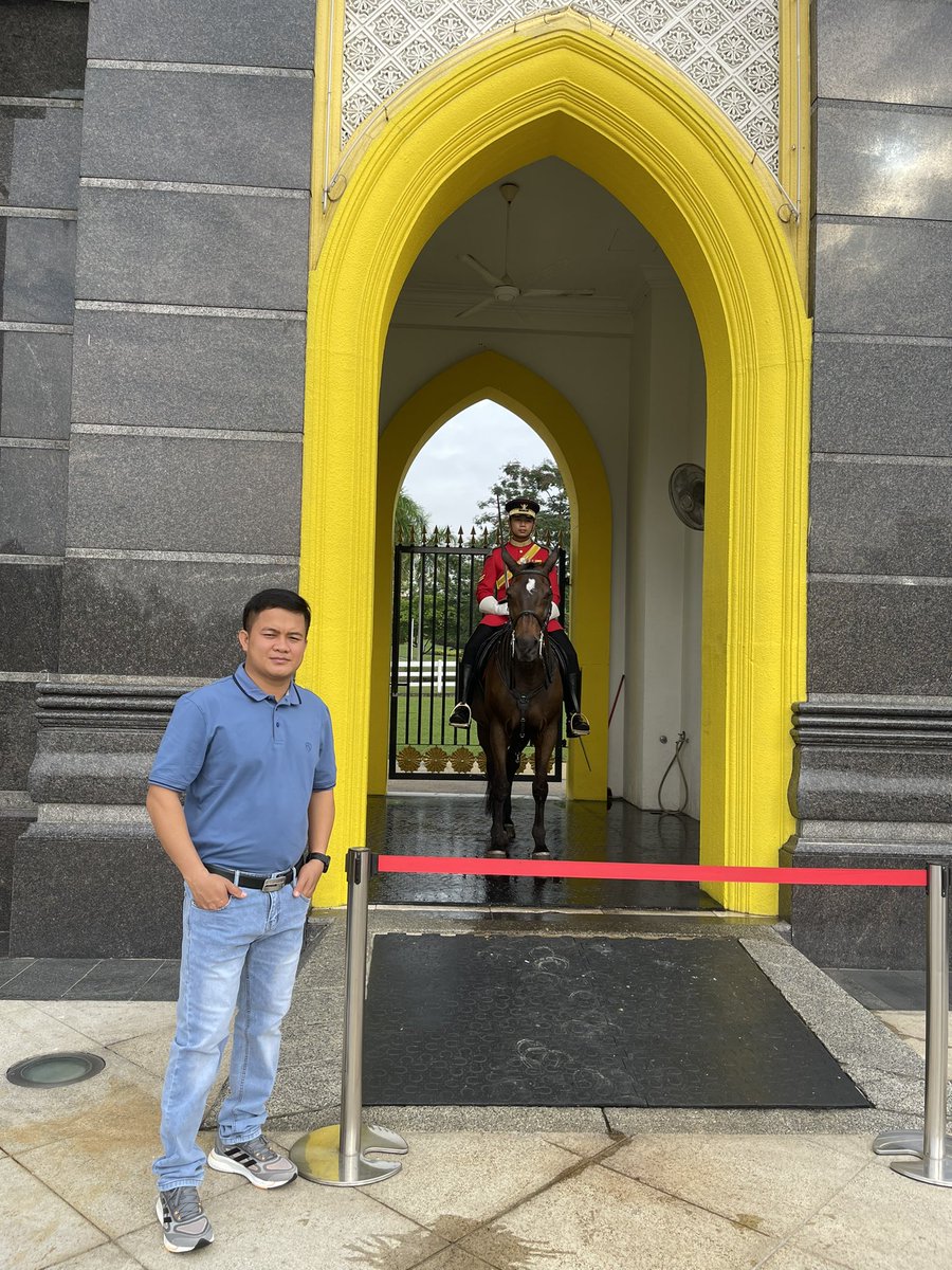 borypun's tweet image. 