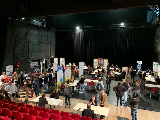 Un grand merci aux équipes de Pôle emploi de #Bellac pour l'organisation du forum pour l'emploi accueilli hier au Théâtre du Cloître de Bellac. Un vrai succès avec 34 entreprises présentes qui ont pu rencontrer près de 200 candidats. <a href="/Alain_Mauny/">Alain MAUNY</a> <a href="/VIDALDELPHINE1/">VIDAL DELPHINE</a> @poleemploi_NA