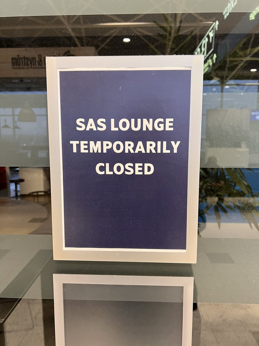 Kære <a href="/sas/">SAS - Scandinavian Airlines</a>
Jeres lounge i Helsinki Vantaa har været lukket de sidste +12 måneder og det burde vel nu være “permanently closed”.
Og foressten så er jeres “servering” på turen stadig den forfærdelige pirog. Kom nu for pokker og vis I vil service 
#sk1707 #ikkegodtnok #sas #noextra
