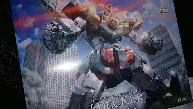 ヨドバシで買ってきた
デミチュチュは無かったので
ズタボロ再現したいからジェイデッカーと改造してごつい敵メカ作りたくてジャイアントロボ

( *'ω`)ザ☆散☆財 