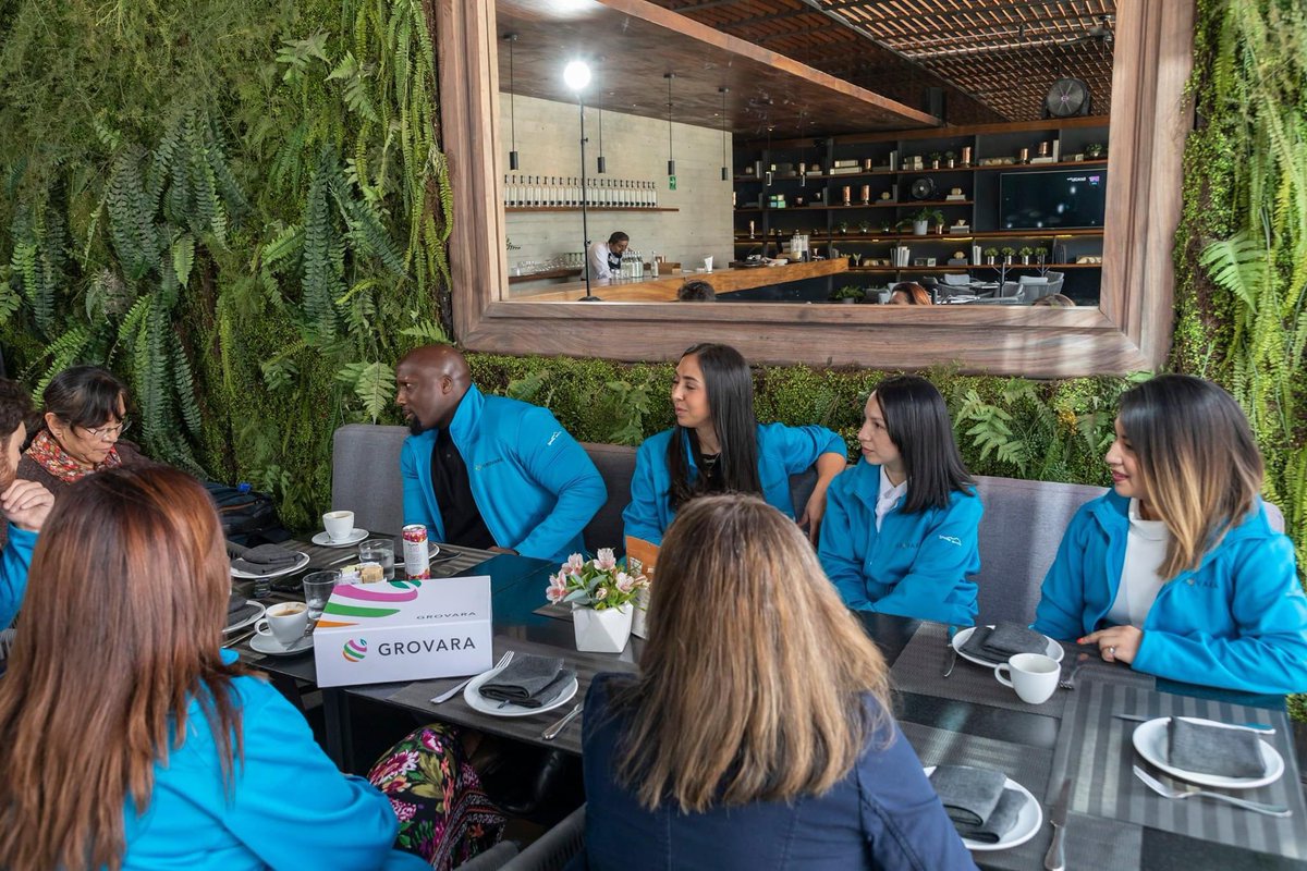 VickieRemoe's tweet photo. Big day for #globaltrade! 🚀📣🎊

Abu Kamara, CEO @Grovara kicks off three-day #grovarafoodweek at #DubaiGlobalConnect.

15 🇺🇸 and 🇲🇽 brands who rely on Grovara's award-winning digital platform for export will connect with retailers in Middle East to strengthen ties. https://t.co/8fPlXtFdPj