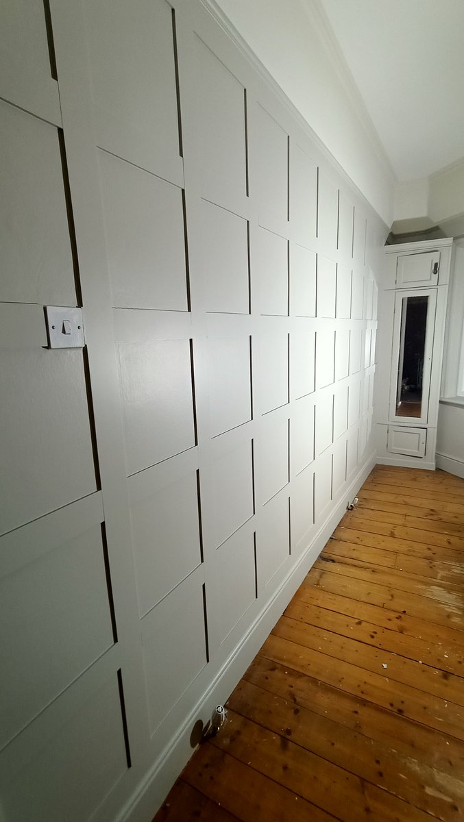brooksdecor71's tweet image. Most recent work completed yesterday. Something a bit different - installing some panelling then full decoration of bedroom and office.
@JohnstonesTrade @ZinsserUK @Tikkurila_UK were all used on this job.
#WhitleyBay #PaintingAndDecorating