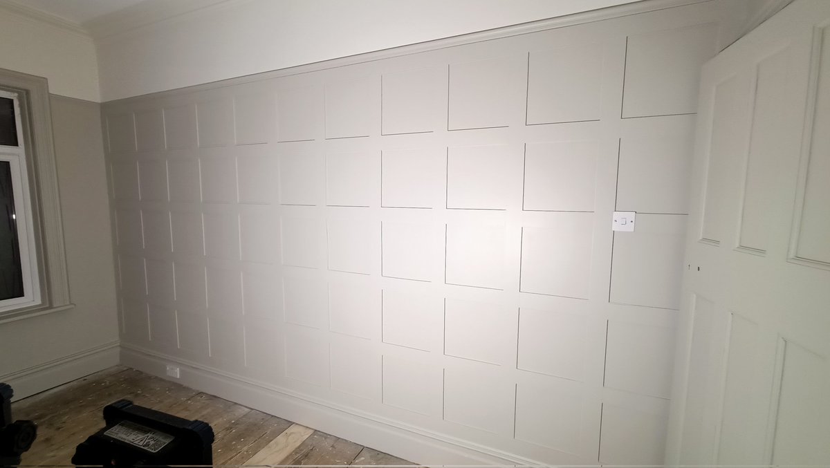 brooksdecor71's tweet image. Most recent work completed yesterday. Something a bit different - installing some panelling then full decoration of bedroom and office.
@JohnstonesTrade @ZinsserUK @Tikkurila_UK were all used on this job.
#WhitleyBay #PaintingAndDecorating
