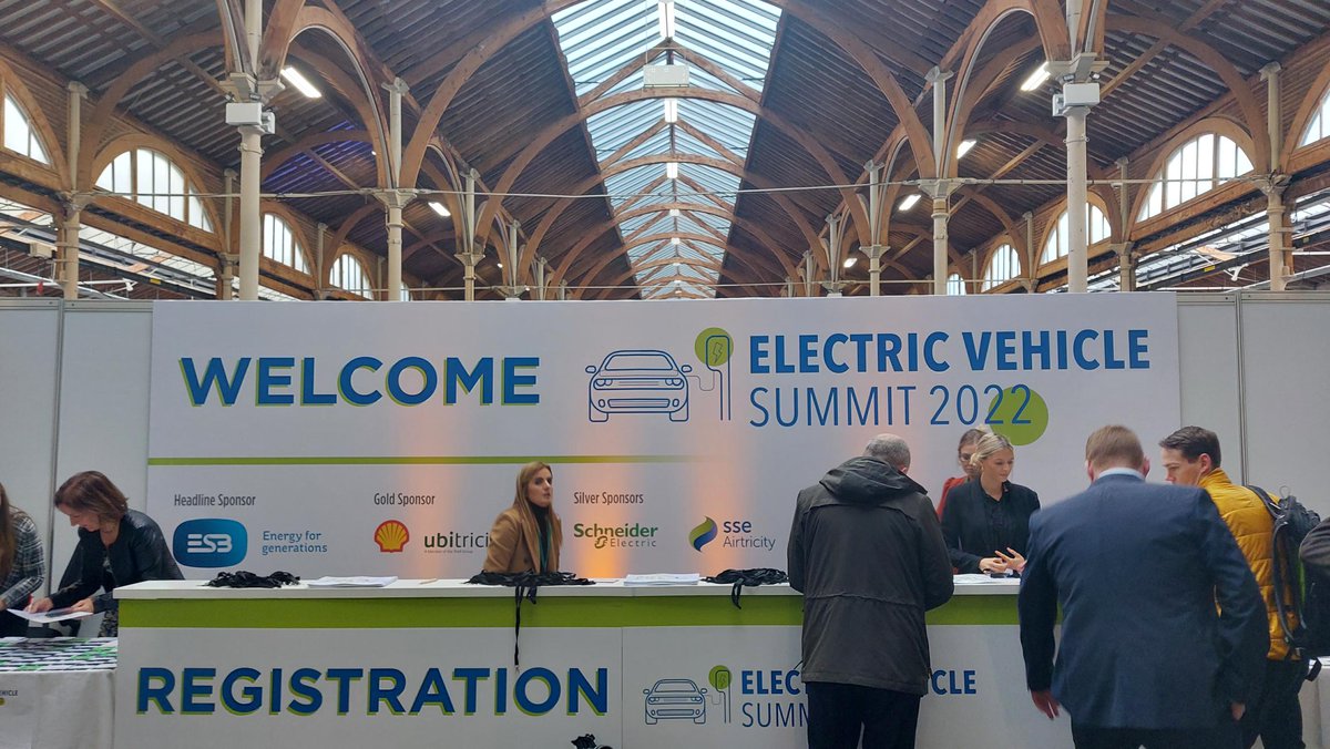 rds_events's tweet photo. #EVSummit22 has kicked off this morning here in Hall 4 at @TheRDS It is great to see the crowds arriving to hear from the great line-up of speakers and learn more about getting Ireland ready for the rapid shift to e-mobility https://t.co/bO41JI034w