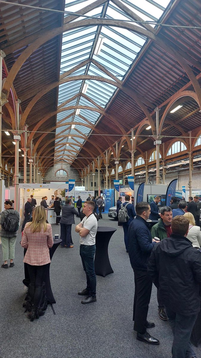rds_events's tweet photo. #EVSummit22 has kicked off this morning here in Hall 4 at @TheRDS It is great to see the crowds arriving to hear from the great line-up of speakers and learn more about getting Ireland ready for the rapid shift to e-mobility https://t.co/bO41JI034w