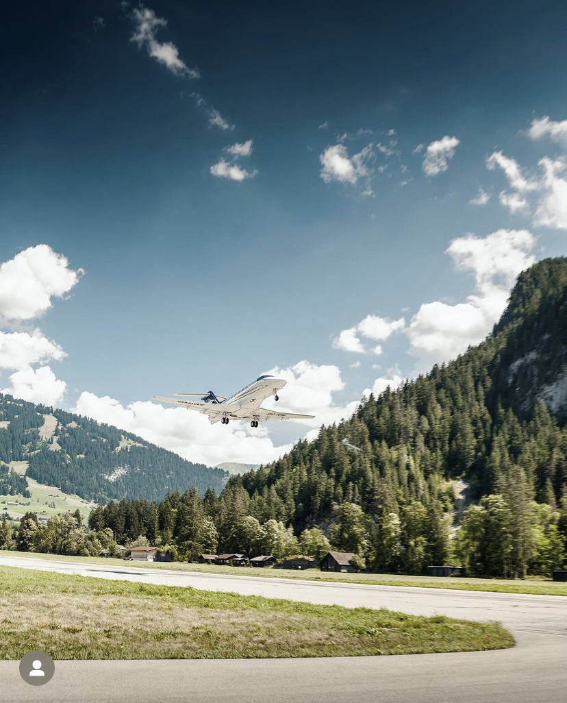 OriensAviation's tweet photo. Our #PC24PictureoftheWeek goes to our friends at @albinati.aeronautics for their stunning shot of the PC-24 at home in the Swiss Alps!

Contact us for more information on the Pilatus #PC24.

@PilatusAircraft #pilatusaircraft #superversatilejet #aviationphotography https://t.co/CLWTjLLWPc